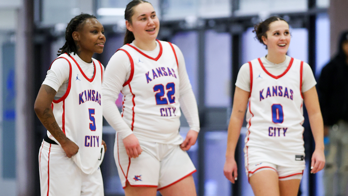Webb Drops 28 in Double Overtime Win
